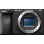 نما از روبرو دوربین سونی آلفا ۶۴۰۰ Sony Alpha 6400