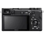 نما از پشت دوربین سونی آلفا ۶۴۰۰ Sony Alpha 6400