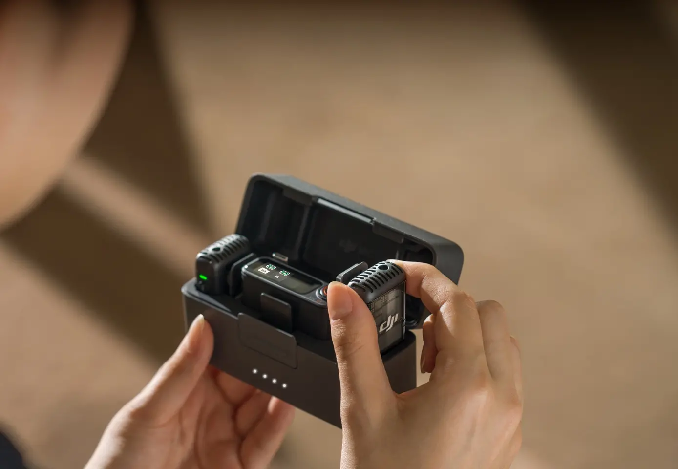خرید میکروفون دی جی آی میک ۲ کمبو دو کاربره قیمت DJI Mic 2 Combo 1TX + 2RX + Charging Case